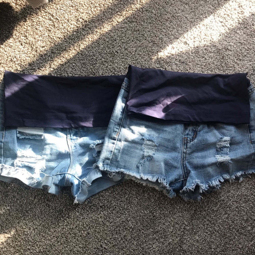 Pinkblush maternity shorts